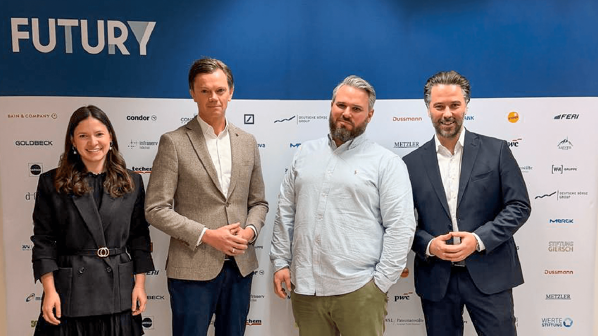 Mit einem neuen Startup nimmt er eine der drängendsten Transformationsaufgaben der Versicherungsbranche ins Visier.