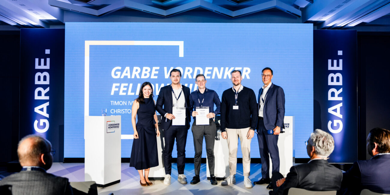 • reperks und Christoph Ehler als erste Stipendiaten des Förderprogramms „Futury Vordenker Fellowship powered by GARBE“ ausgezeichnet • Die Projekte automatisieren Nebenkostenabrechnungen mit KI und entwickeln Machine-Learning-Modelle für die Immobilienbewertung • Gewinner erhalten finanzielle Förderung, zwölfmonatiges Executive Mentoring durch GARBE sowie Zugang zum Innovationsökosystem von Futury
